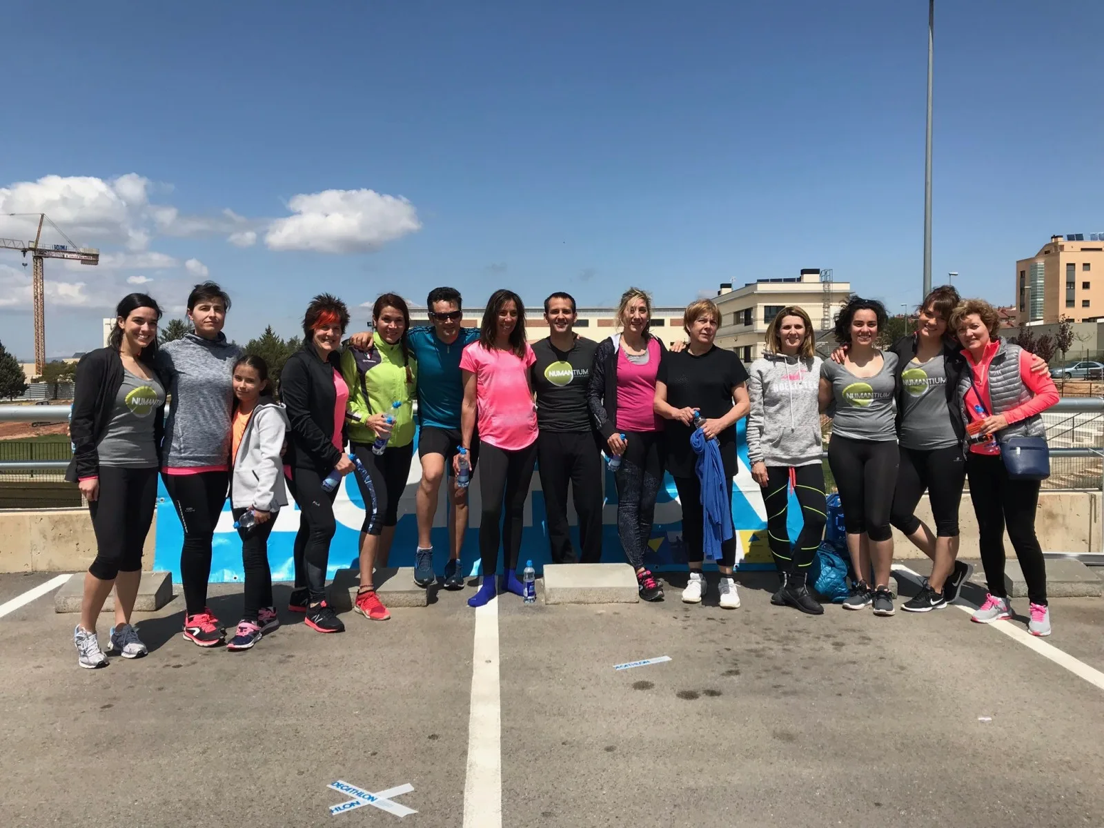 Participantes en el Dia Internacional del Pilates con Numantium en Soria